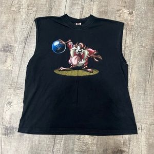Vintage 2000 Tazmanian Devil tank top